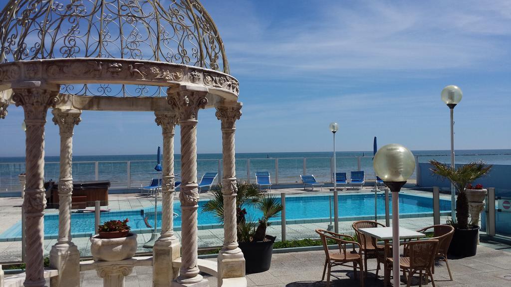 Hotel Casadei Fano Ngoại thất bức ảnh