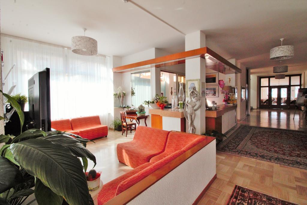 Hotel Casadei Fano Ngoại thất bức ảnh