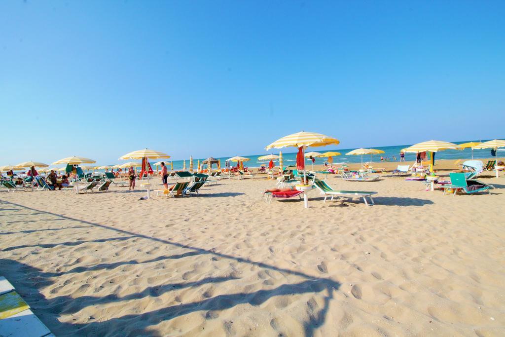 Hotel Casadei Fano Ngoại thất bức ảnh