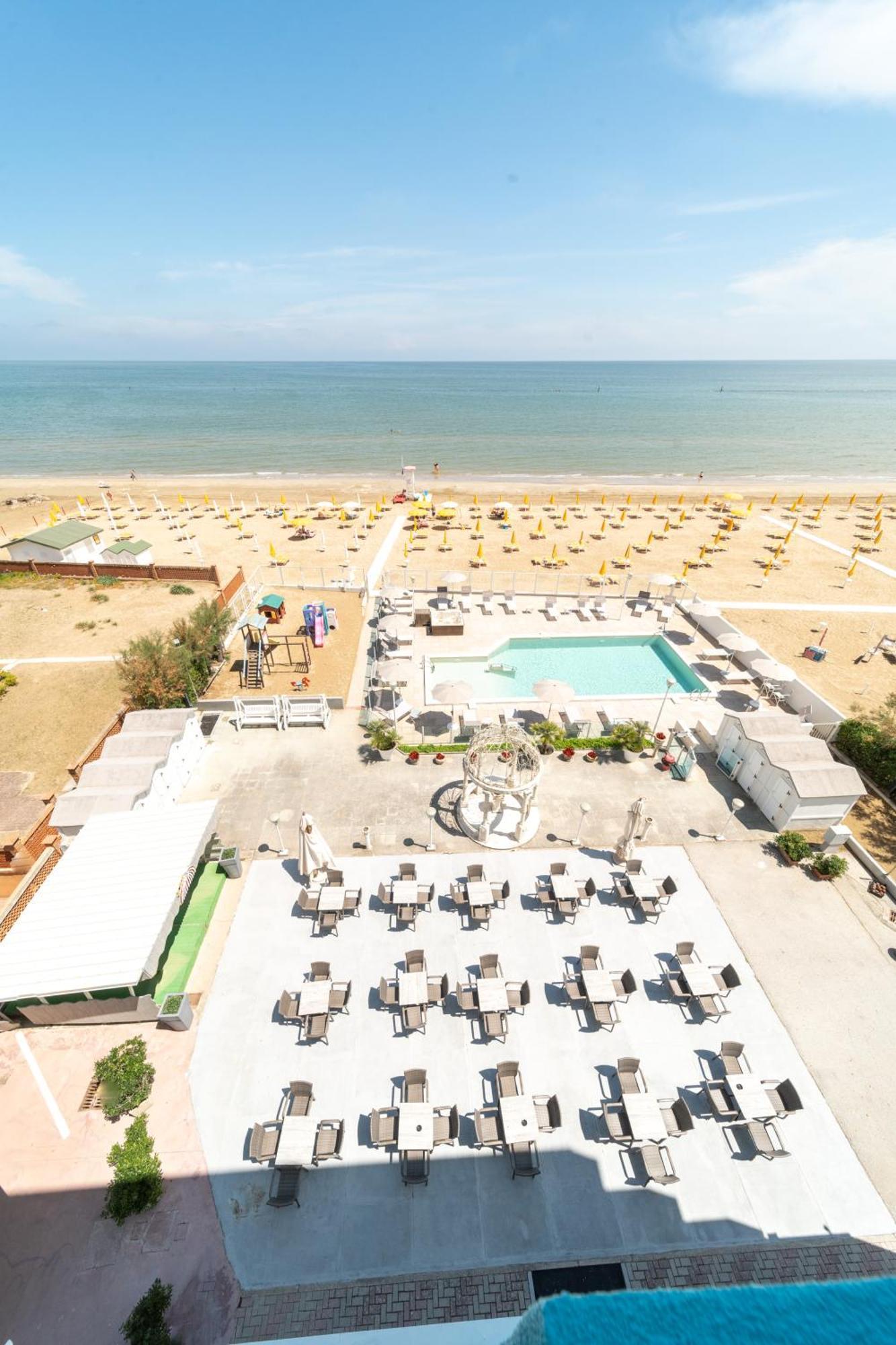 Hotel Casadei Fano Ngoại thất bức ảnh