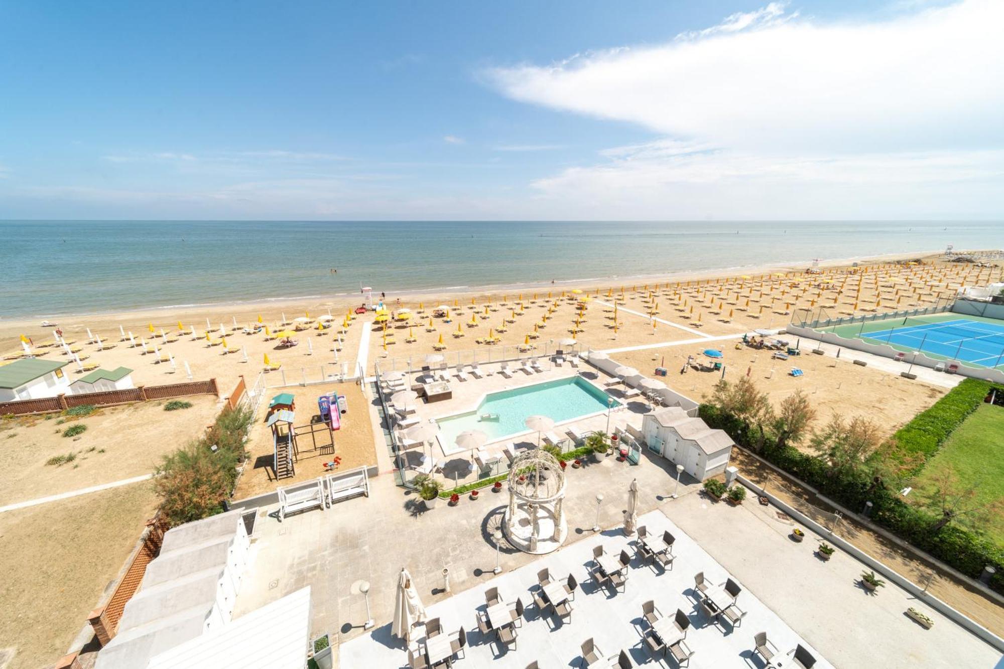 Hotel Casadei Fano Ngoại thất bức ảnh