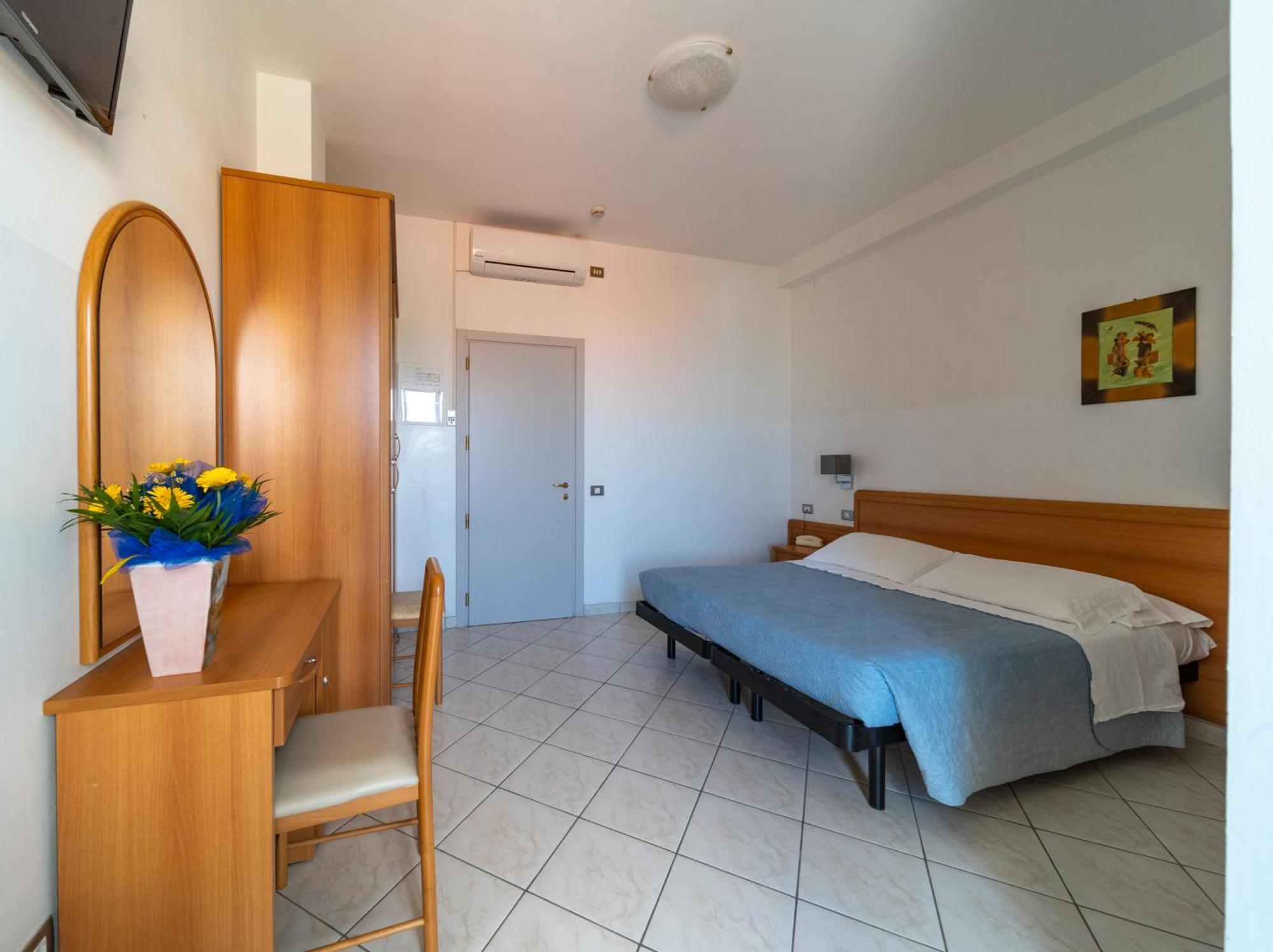 Hotel Casadei Fano Ngoại thất bức ảnh