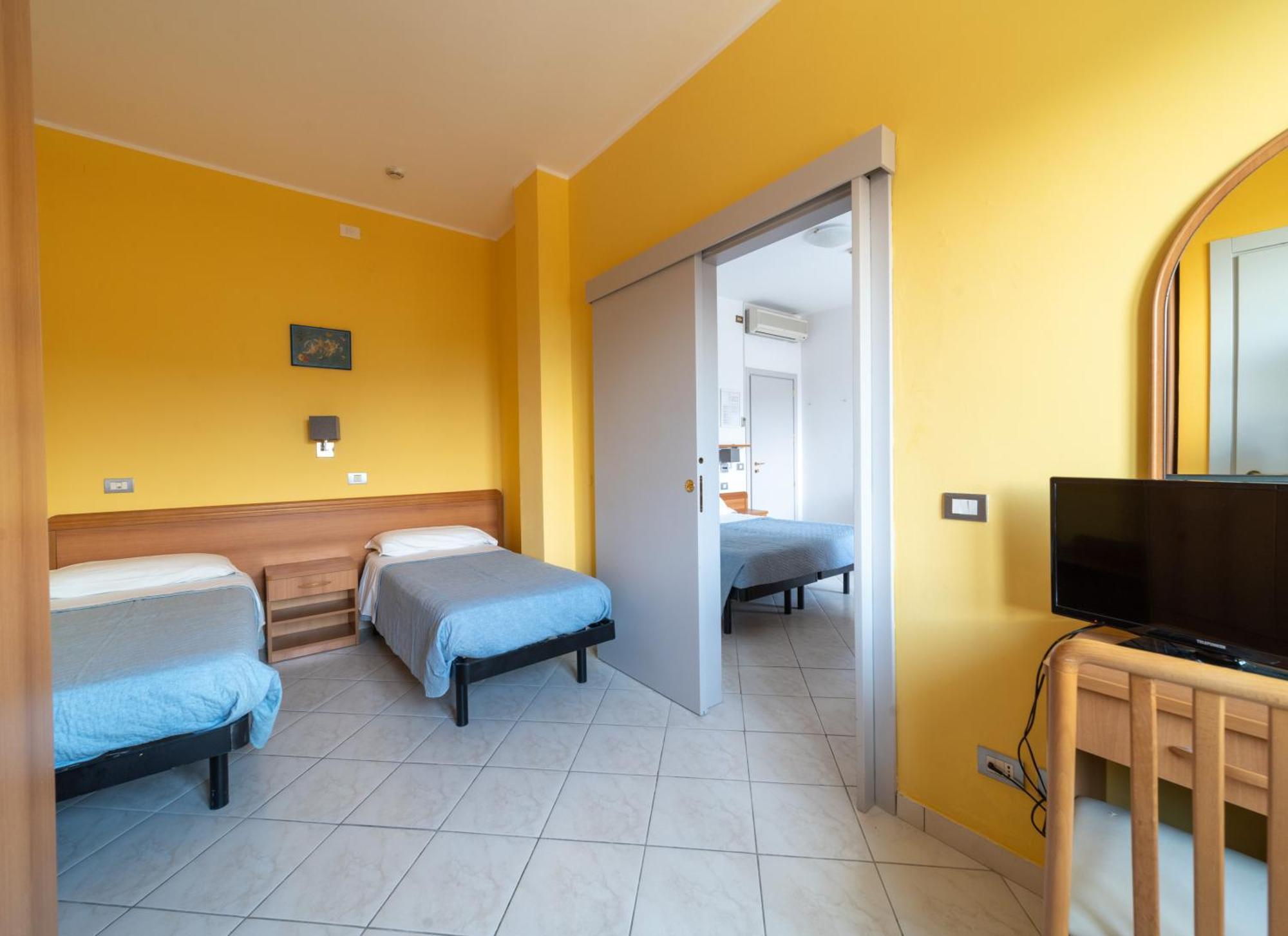 Hotel Casadei Fano Ngoại thất bức ảnh