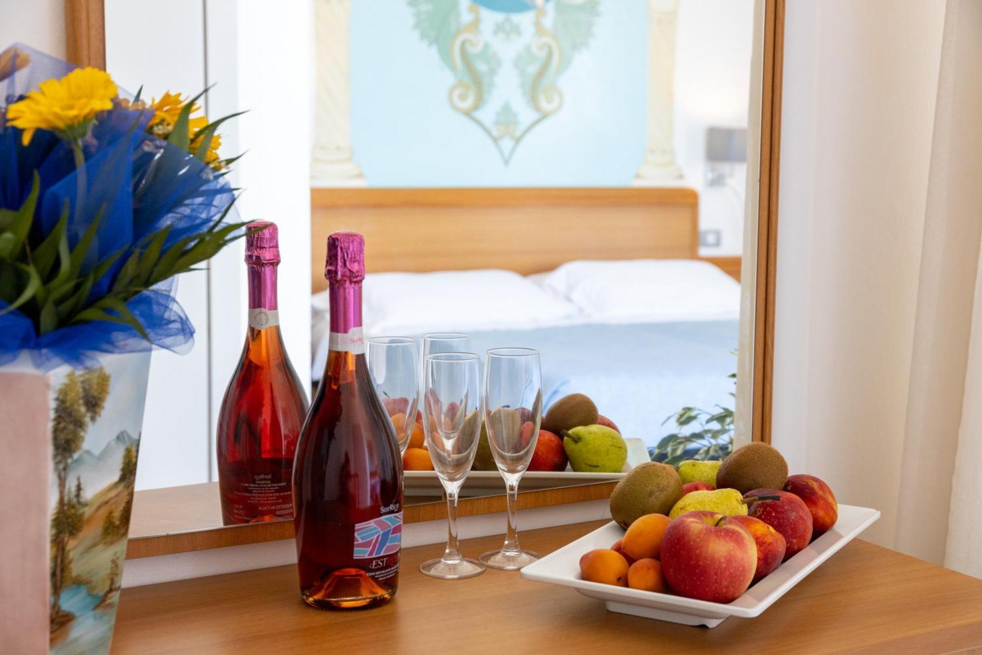 Hotel Casadei Fano Ngoại thất bức ảnh