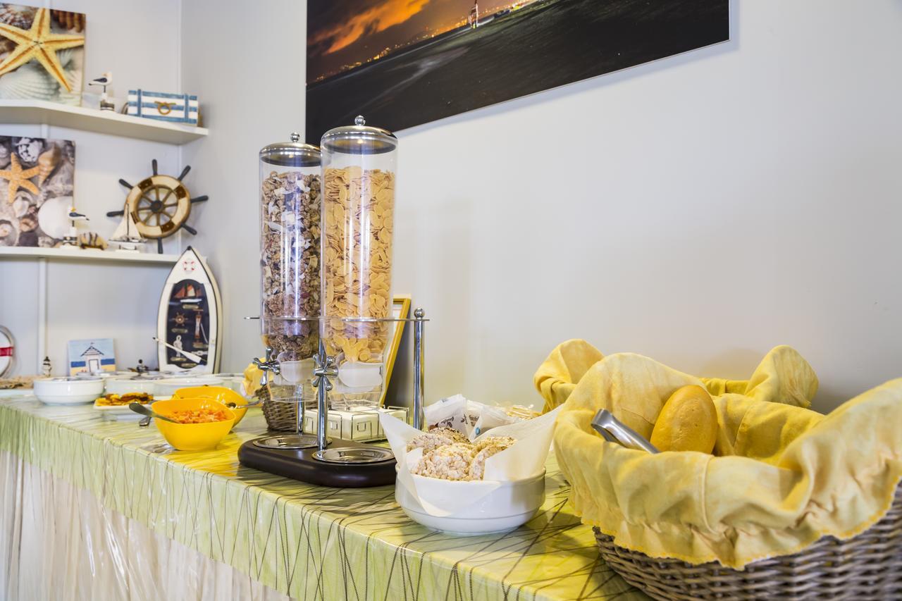 Hotel Casadei Fano Ngoại thất bức ảnh